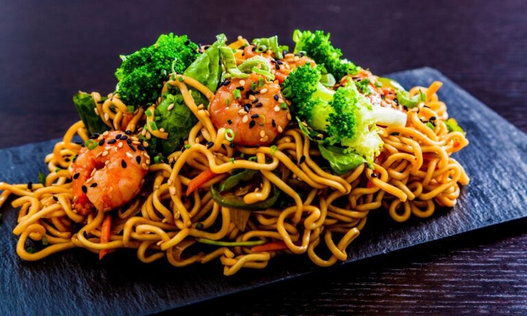 Cold Noodle Salad with Peanut Sauce