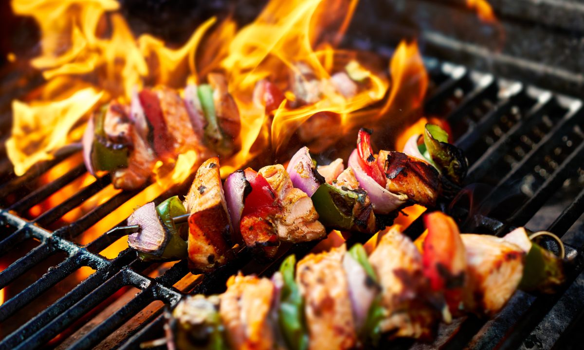 grilled chicken kabobs with vegetables