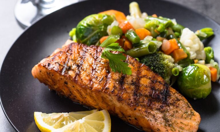 pan grilled salmon